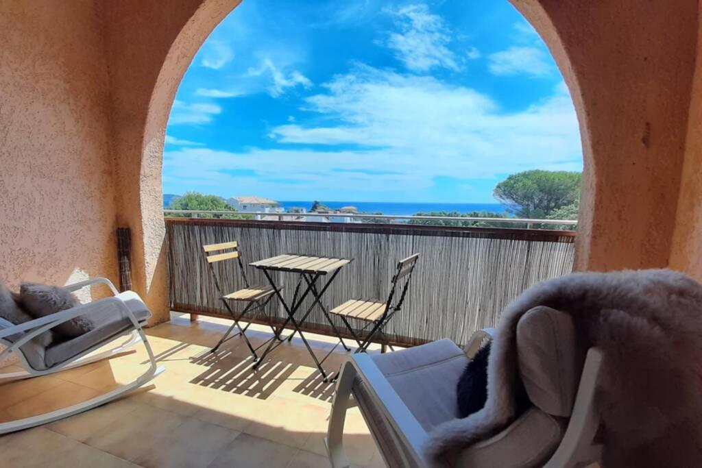 Charmant Appartement Vue Mer A 100M De La Plage. サン・エギュルフ エクステリア 写真